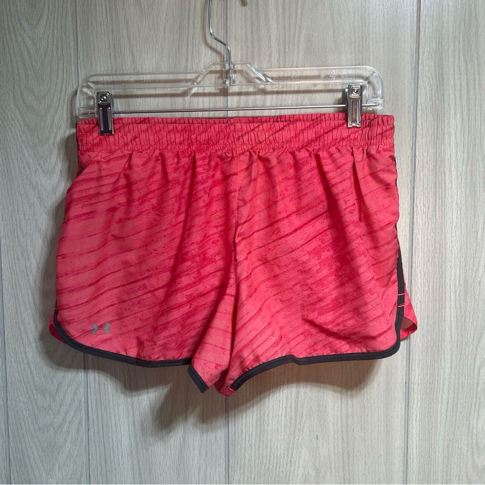 Under Armour Pink Lined Athletic Shorts Size Medium